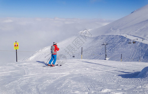 铁力士雪山瑞士铁力士山背景