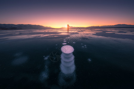 冰泡湖背景