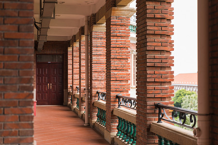 灰石砖走廊集美大学航海学院教学楼走廊背景