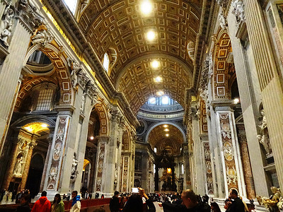 梵蒂冈圣彼得大教堂内景图片