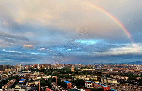 雨后黄昏西安大雁塔雨后彩虹背景