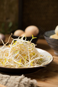 一盘豆芽新鲜绿豆芽背景