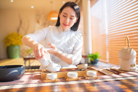 古装游戏古装女性倒茶背景