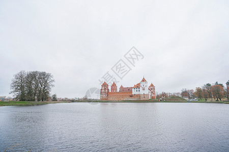 白俄罗斯米尔城堡水上城堡高清图片