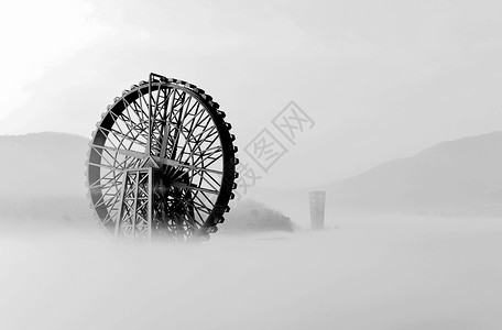 大水车海市蜃楼城市风格的平流雾背景