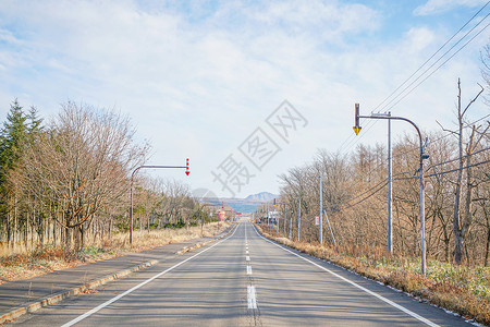 日本北海道阿寒摩周国立公园道路高清图片