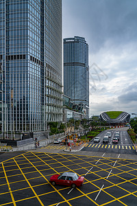 酒店停车场香港中环的高楼背景