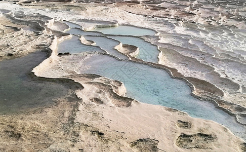 梯田式的土耳其旅游风光棉花堡天然梯田式钙化池背景