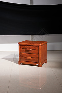 红木床头柜红木盒子高清图片