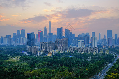 晚霞中深圳城市高楼大厦背景图片