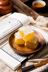 蜂巢蜜蜜茶蛋糕高清图片
