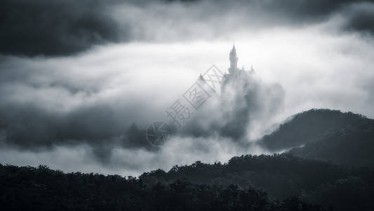 烟雾古典素材魔幻城堡背景