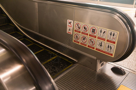 安全警示素材地铁扶梯公共安全标识背景