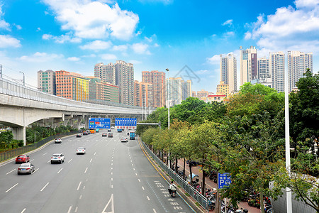 深圳马路上深圳公路上的车城市立交桥背景