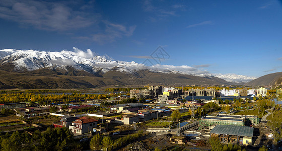 317国道美景甘孜藏族自治州背景图片