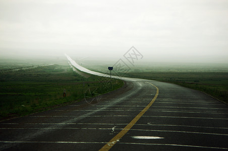 内蒙古草原高速公路图片