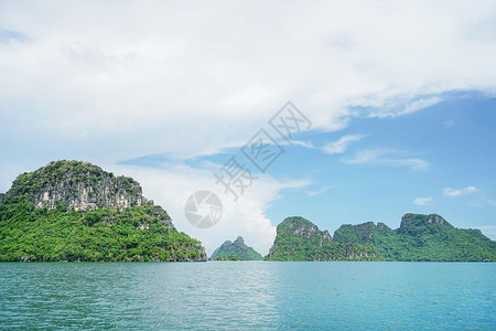 下龙湾风光越南下龙湾喀斯特地貌背景