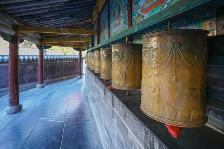 山西忻州五台山寺庙转经筒背景