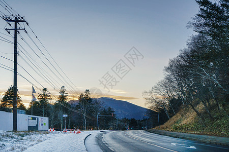 北海道阿寒湖道路图片