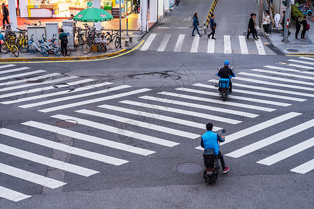 送餐外卖十字路口背景