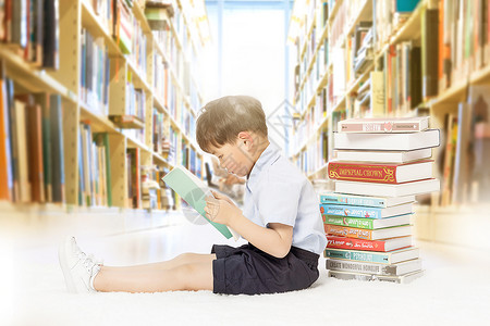 世界图书馆看书的孩子设计图片