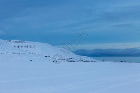 北极壮观的冰原雪山背景图片
