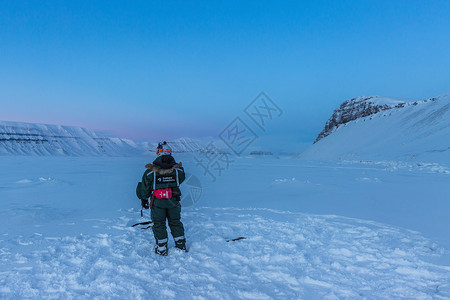 北极冬季户外探险高清图片