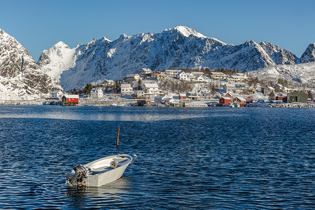 挪威罗弗敦群岛雷纳渔村自然风光高清图片