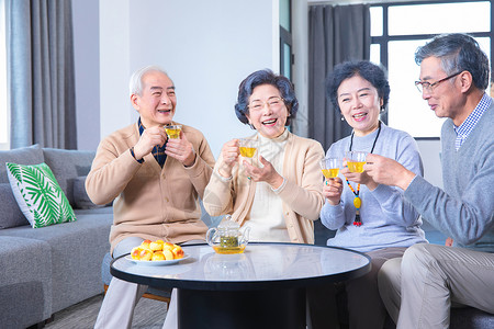 中老年人家庭聚会高清图片