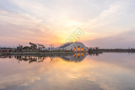 西安七夕湖日落背景