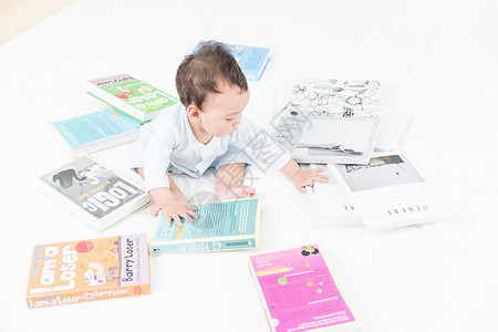 宝宝撕书素材婴儿和书籍背景