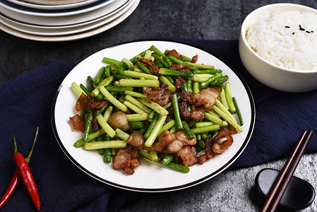 蒜薹炒肉新鲜蔬菜四川菜高清图片