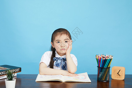 小学生学习烦恼图片