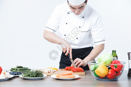 西餐厨师切菜图片素材