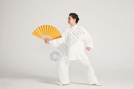 老年人舞扇中国文化舞服高清图片