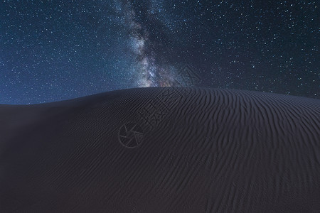 沙漠夜景星空背景图片