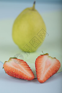 梨子草莓背景背景图片