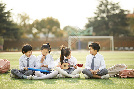 儿童尤克里里小学生操场活动背景