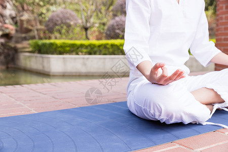 冥想放松女性瑜伽冥想特写背景