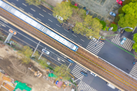 俯瞰城市轨道立体交通图片