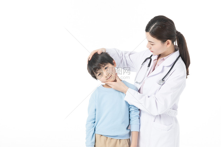 儿童体检肩颈检查图片