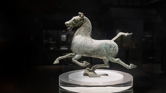 展会展示甘肃省博物馆铜奔马背景