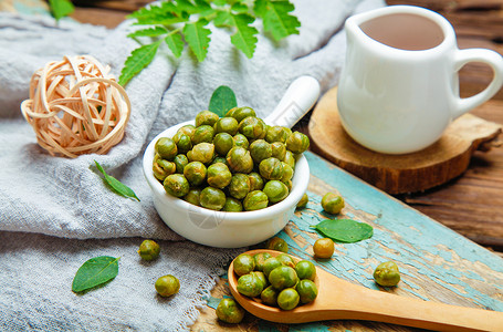 青豆零食甜蒜高清图片