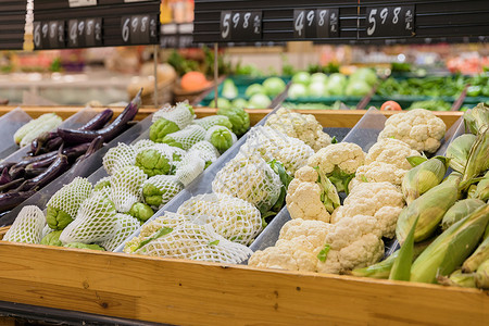 超市蔬菜货架高清图片