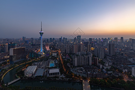 成都银泰中心成都市成华区猛追湾街道日落天际线背景