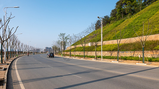 农村宽敞的马路背景图片