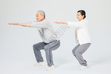 人物蹲姿素材老人运动拉伸热身背景