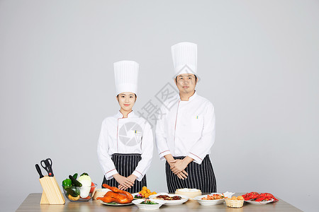 两个厨师餐饮业厨师服高清图片