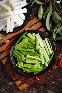 野芹菜芹菜炒肉食材高清图片