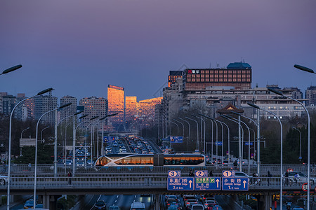 日落北京安定门东大街桥高清图片